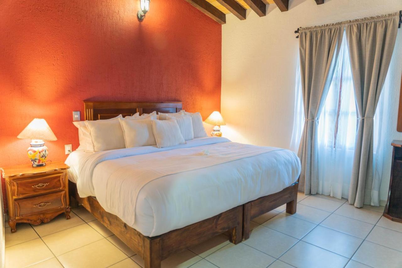 Casa Graciela Hotel Пацкуаро Экстерьер фото