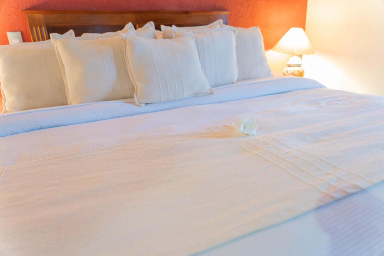 Casa Graciela Hotel Пацкуаро Экстерьер фото